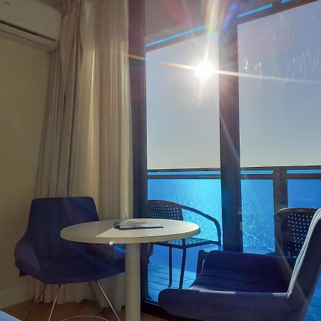 Only Front Sea View, No Side View, Wonderful Panorama, High Floor, Location Guarantee Aparthotel Batumi Kültér fotó