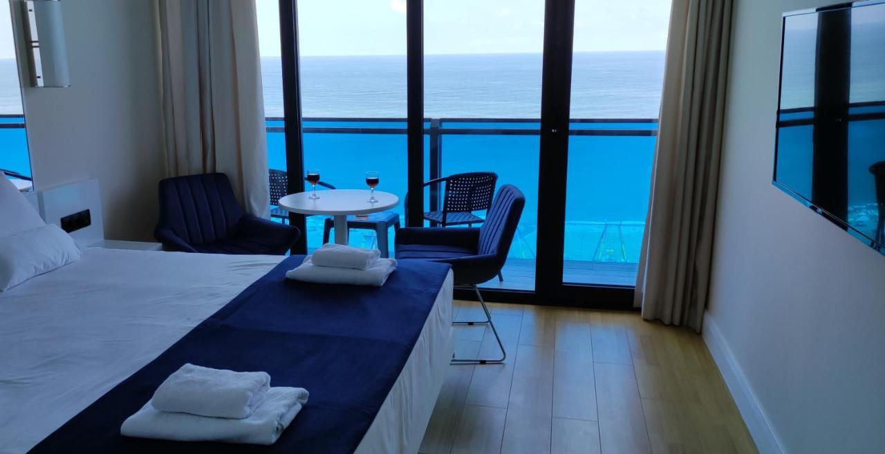 Only Front Sea View, No Side View, Wonderful Panorama, High Floor, Location Guarantee Aparthotel Batumi Kültér fotó