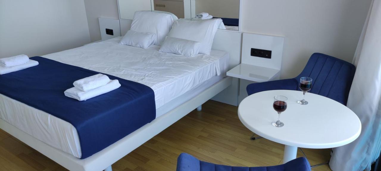 Only Front Sea View, No Side View, Wonderful Panorama, High Floor, Location Guarantee Aparthotel Batumi Kültér fotó